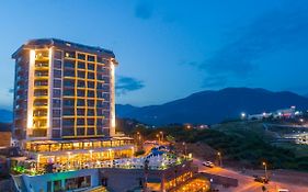 Campus Hill Hotel